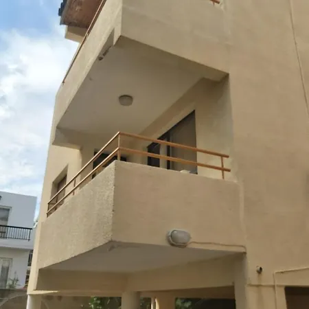 Homestay 5 Minutes To The Beach Paralimni